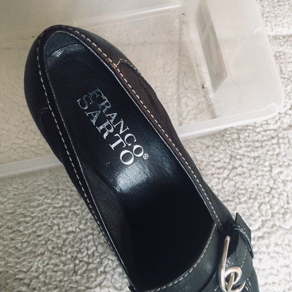 SOLD!!! Franco Sarto Black leather pump - Picture 2 of 5
